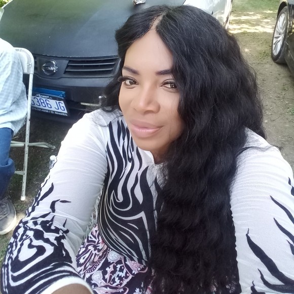 Meet your Posher, Tamika - Picture 1 of 1